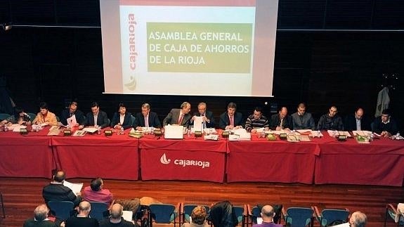 Asamblea general de Caja Rioja, en 2011