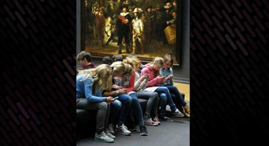 Alumnos dando la espalda a Rembrandt