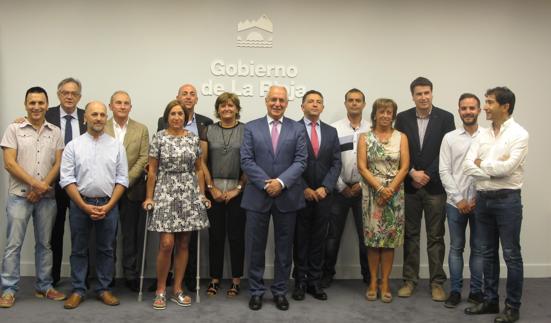 El Gobierno destina 1,6 millones para mejorar infraestructuras y servicios en 12 municipios