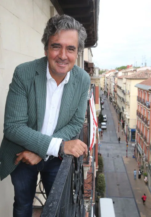 David Ruiz, en el centro de Logroño. :: JUAN MARÍn