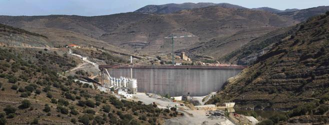 Estado que ofrece la presa de Enciso en la actualidad. 