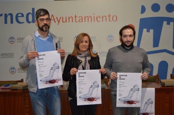 El actor José Prades, Chus Gil de Orte y Javier Tomás Romero. :: 