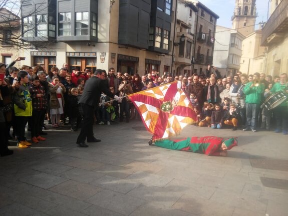 Los revolcones del Katxi representan los actos centrales de las fiestas. :: 