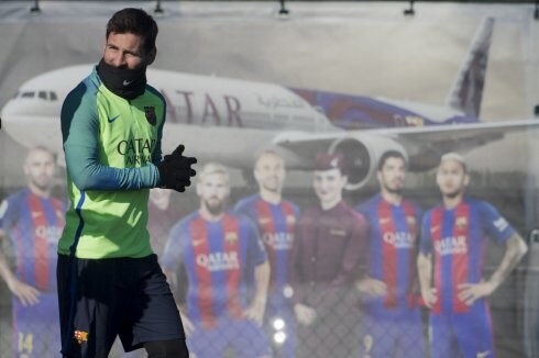 Leo Messi durante el entrenamiento de ayer del F.C. Barcelona. :: efe
