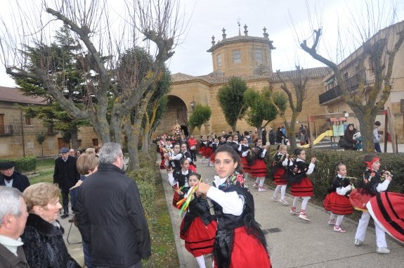 SAN VICENTE PROCESIONA
A SU PATRÓN