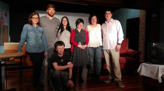 Actores y técnicos del Cuadro Artístico Bilibium. :: lr