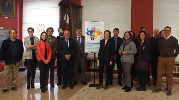 Presentación de los cursos promovidos por Ayuntamiento y FER. 