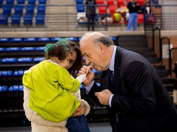 Vicente del Bosque, padrino de 'Soy cómplice 2016'. :: feaps