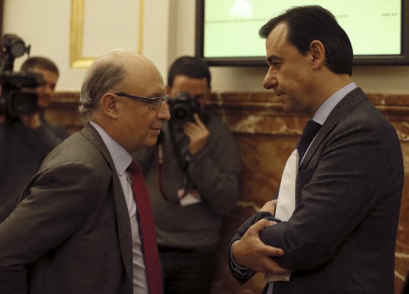 El ministro de Hacienda, Cristóbal Montoro. :: Fernando Alvarado / EFE