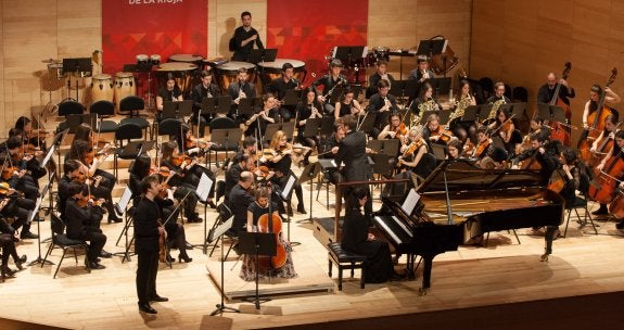 NASER DIRIGE A COLLEGIUM MUSICUM EN RIOJAFÓRUM