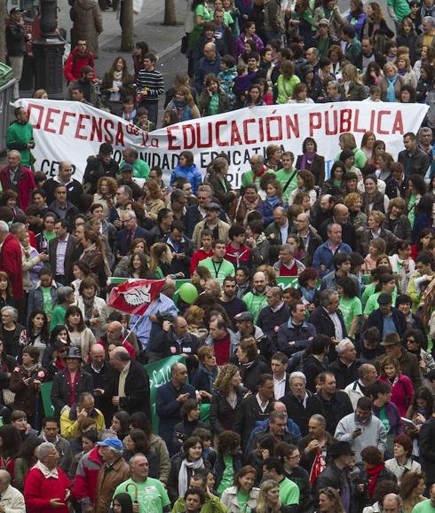 CCOO anima a la huelga «en defensa de la enseñanza pública y la derogación de la LOMCE»