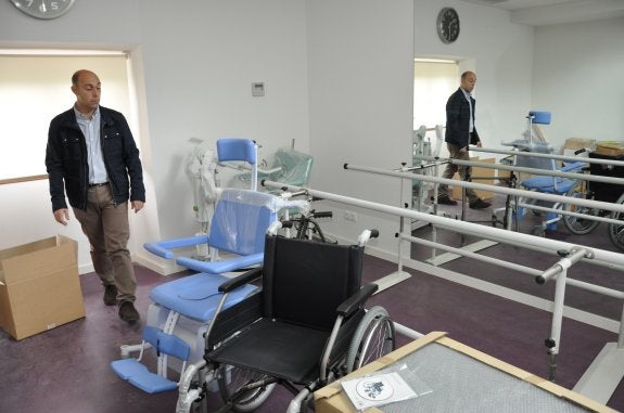 Caperos, durante una visita a las instalaciones en el 2015. :: c.v.