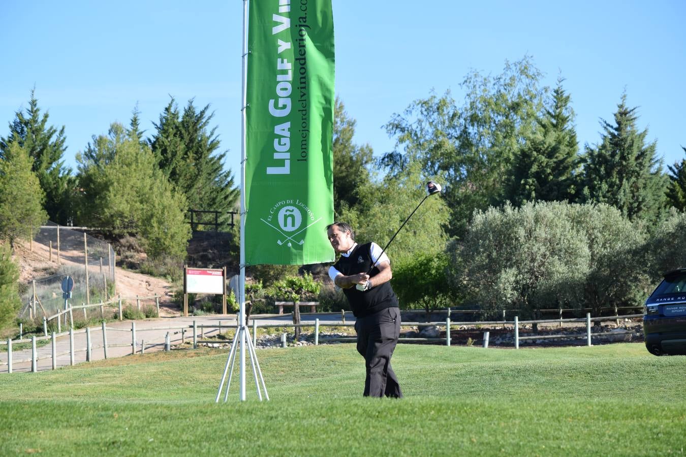 Un jugador, en la última jornada de la Liga de Golf y Vino