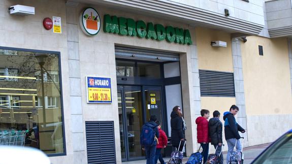 Un millón de  kilos de alcachofa de La Ribera para Mercadona