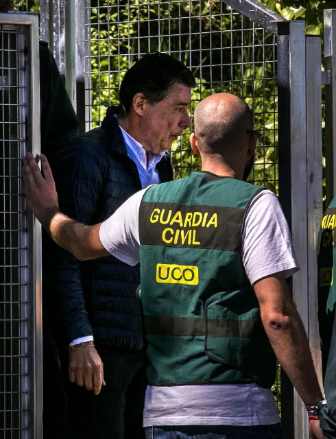 González tras ser detenido. :: efe
