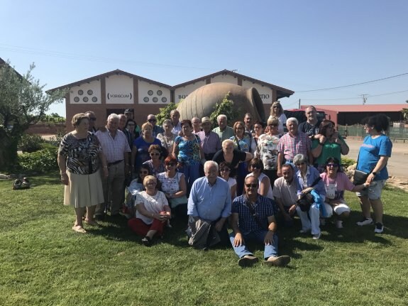 El grupo disfrutó de un magnífico ambiente en la excursión. ::