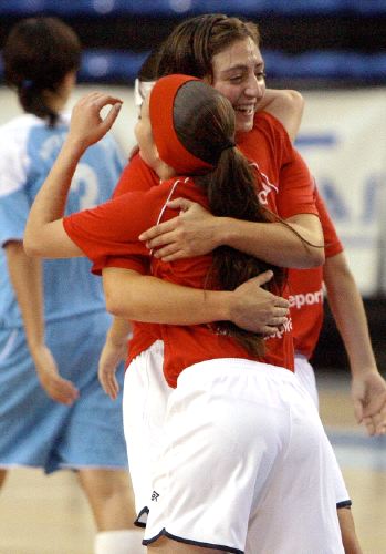 Un derbi de honor