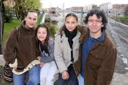 De izq. a dcha.: Luz Dary, Valentina, Daniela y Fabricio. / JUAN MARÍN