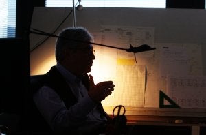 El arquitecto Jesús Marino Pascual, en su estudio, ubicado en La Fombera. ::
JUSTO RODRÍGUEZ