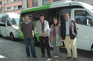Responsables de Arasa y del servicio de Transportes de la Comunidad Autónoma. ::
P. J. P.