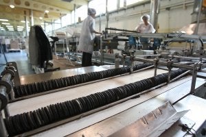 La galletera riojana Arluy compra a Natra la marca chocolatera Zahor