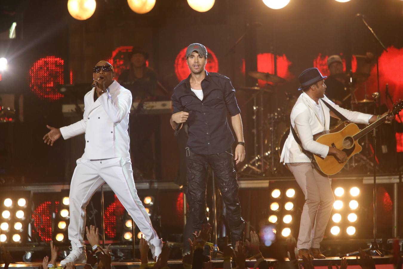 Enrique Iglesias tuvo un papel protagonista. Enrique triunfó en su actuación en los Billbaord de la Música Latina.