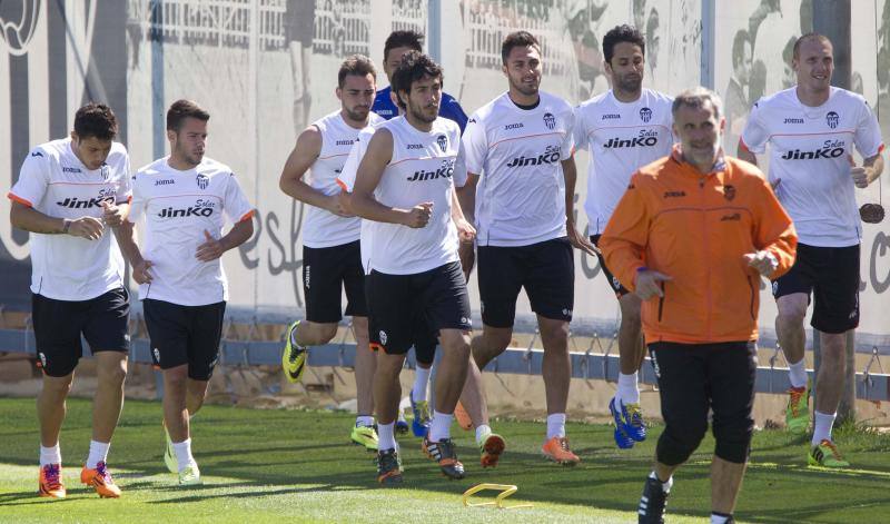 Entrenamiento del Valencia en Paterna