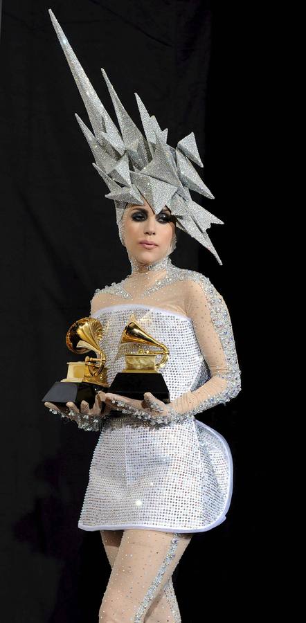 Los arriesgados estilismos de Lady Gaga