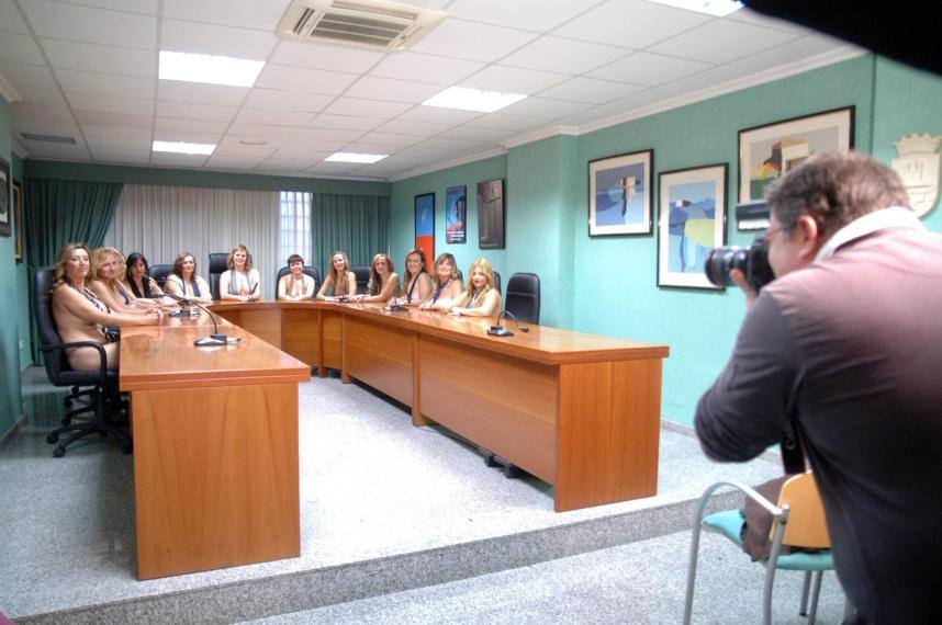 Calendario erótico de las madres de Montserrat