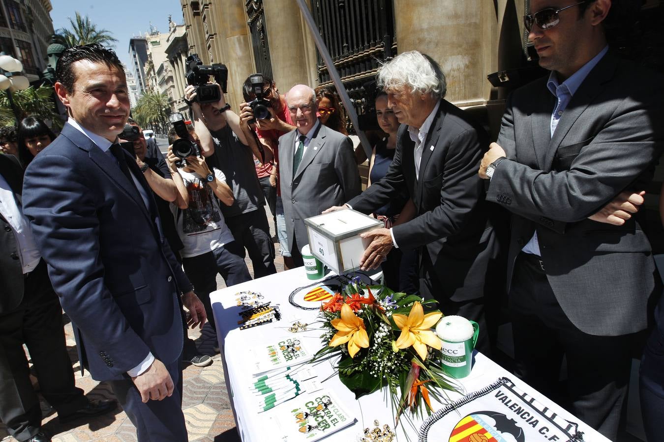 Cuestación contra el cáncer en Valencia