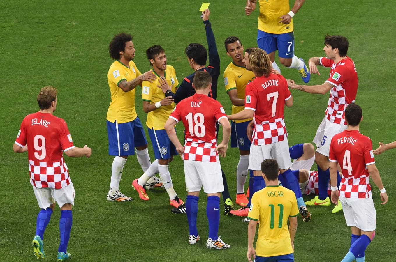 Brasil comienza su Mundial ganando