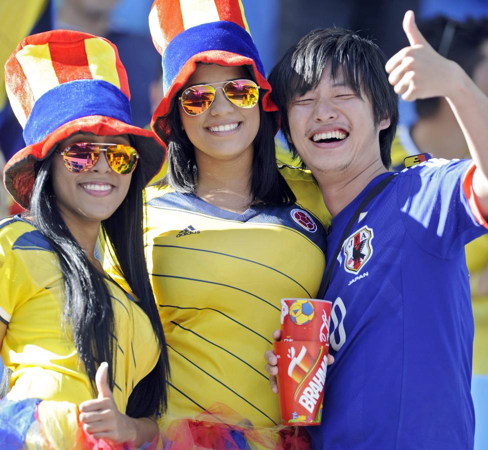 Duelo de las aficionadas en el Mundial de Brasil (1)