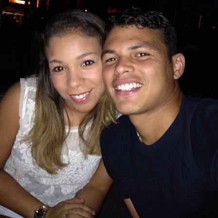 Thiago Silva y su mujer, Isabelle Mendes.