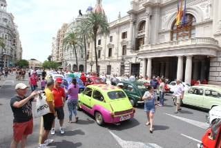 Concentración de SEAT 600 en Valencia