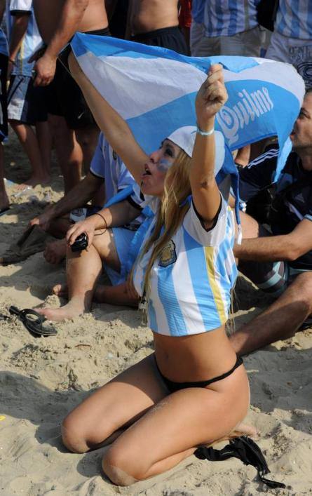 Copa del Mundo 2014: Las aficionadas de Argentina y Holanda