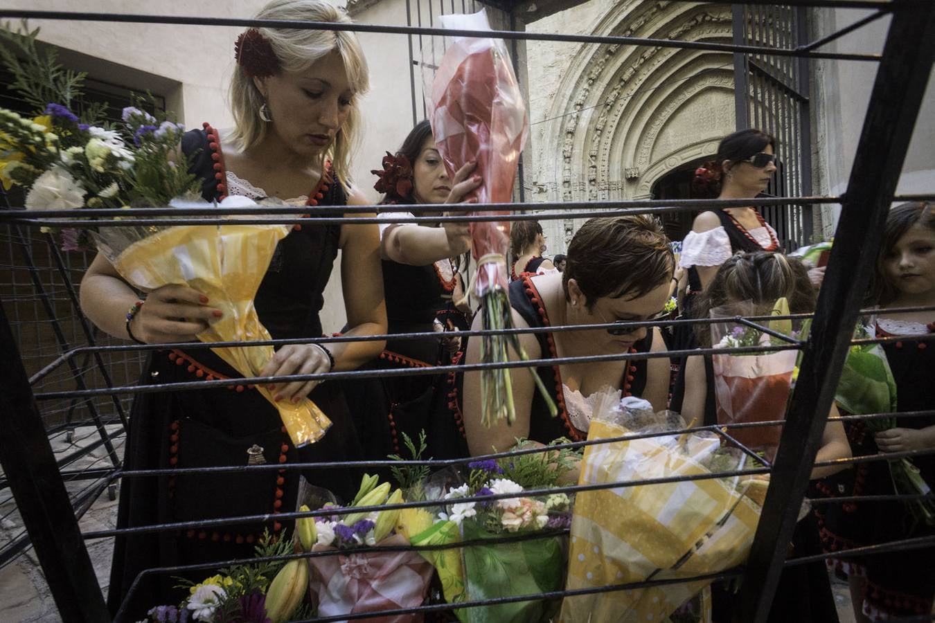 Ofrenda floral de los Moros y Cristianos de Orihuela