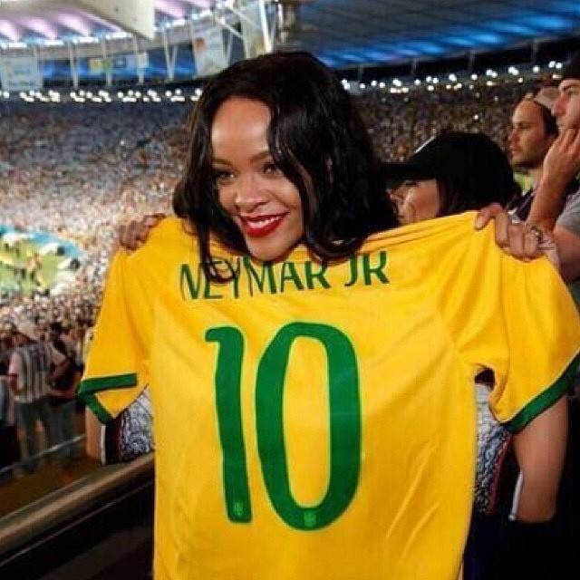 Copa del Mundo 2014: Rihanna disfruta en Brasil