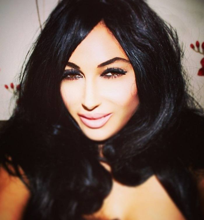 La mujer que quiere parecerse a Kim Kardashian