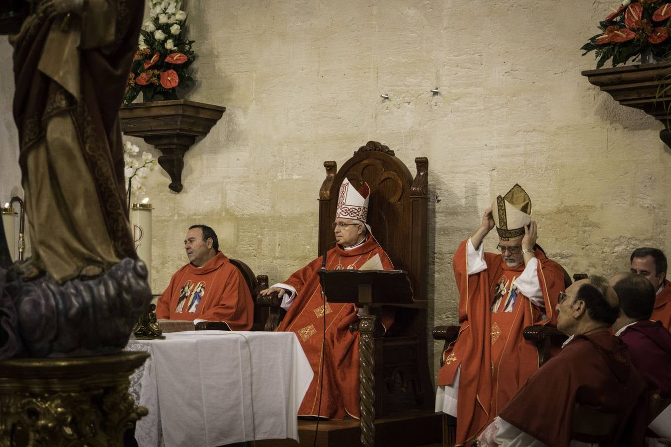 Desfile cívico presidido por la Gloriosa Enseña del Oriol