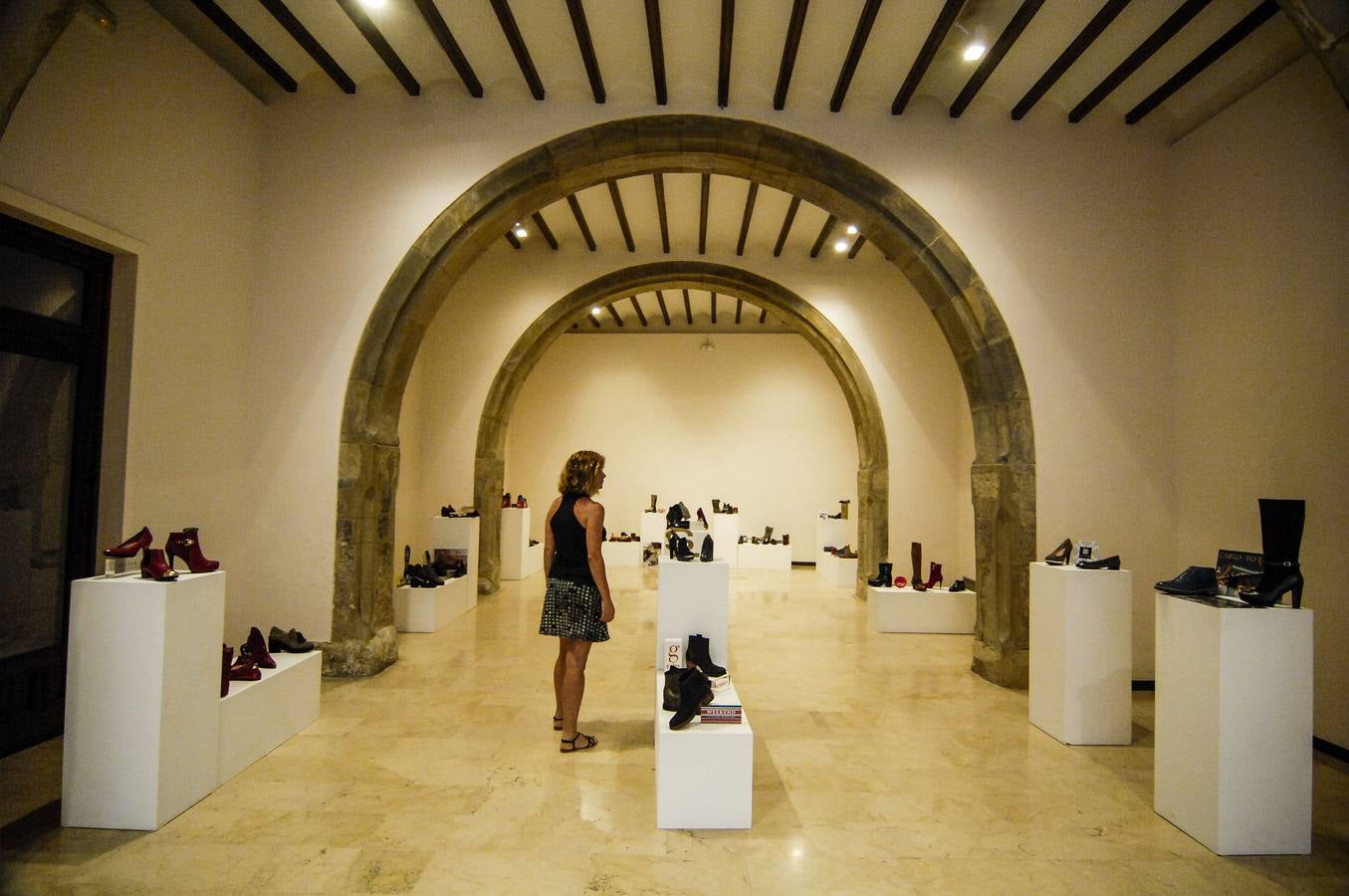 Exposición &#039;La Moda a tus Pies&#039;