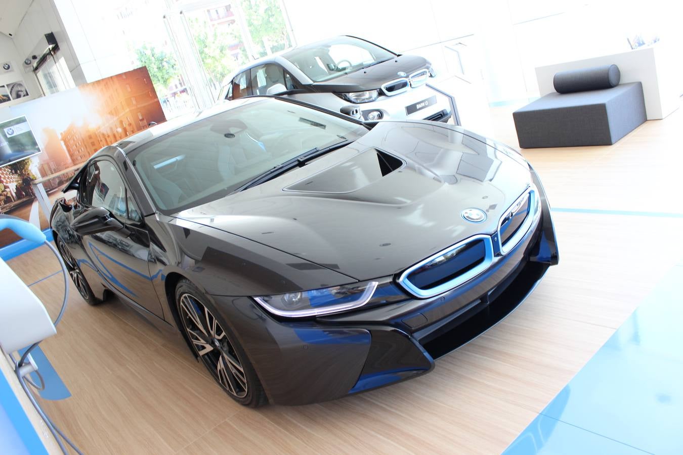 BMW i8