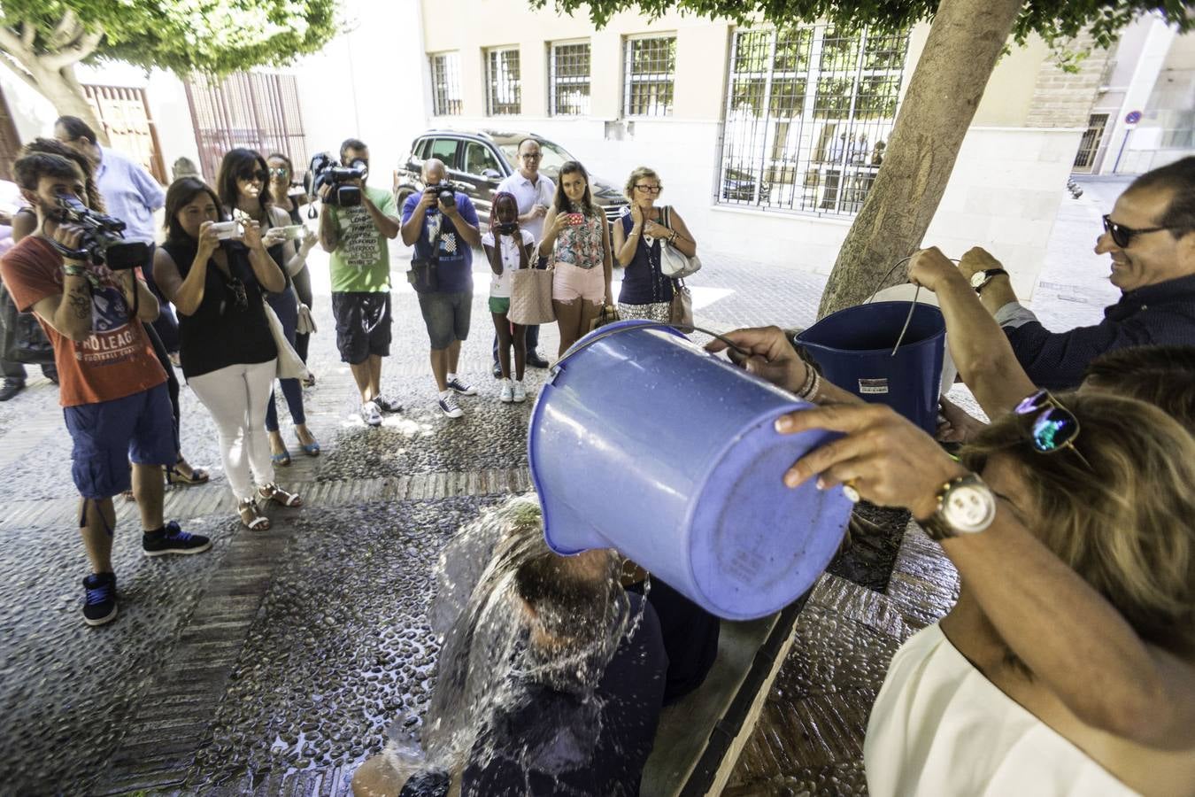 Campaña solidaria &#039;Mójate&#039; de Orihuela