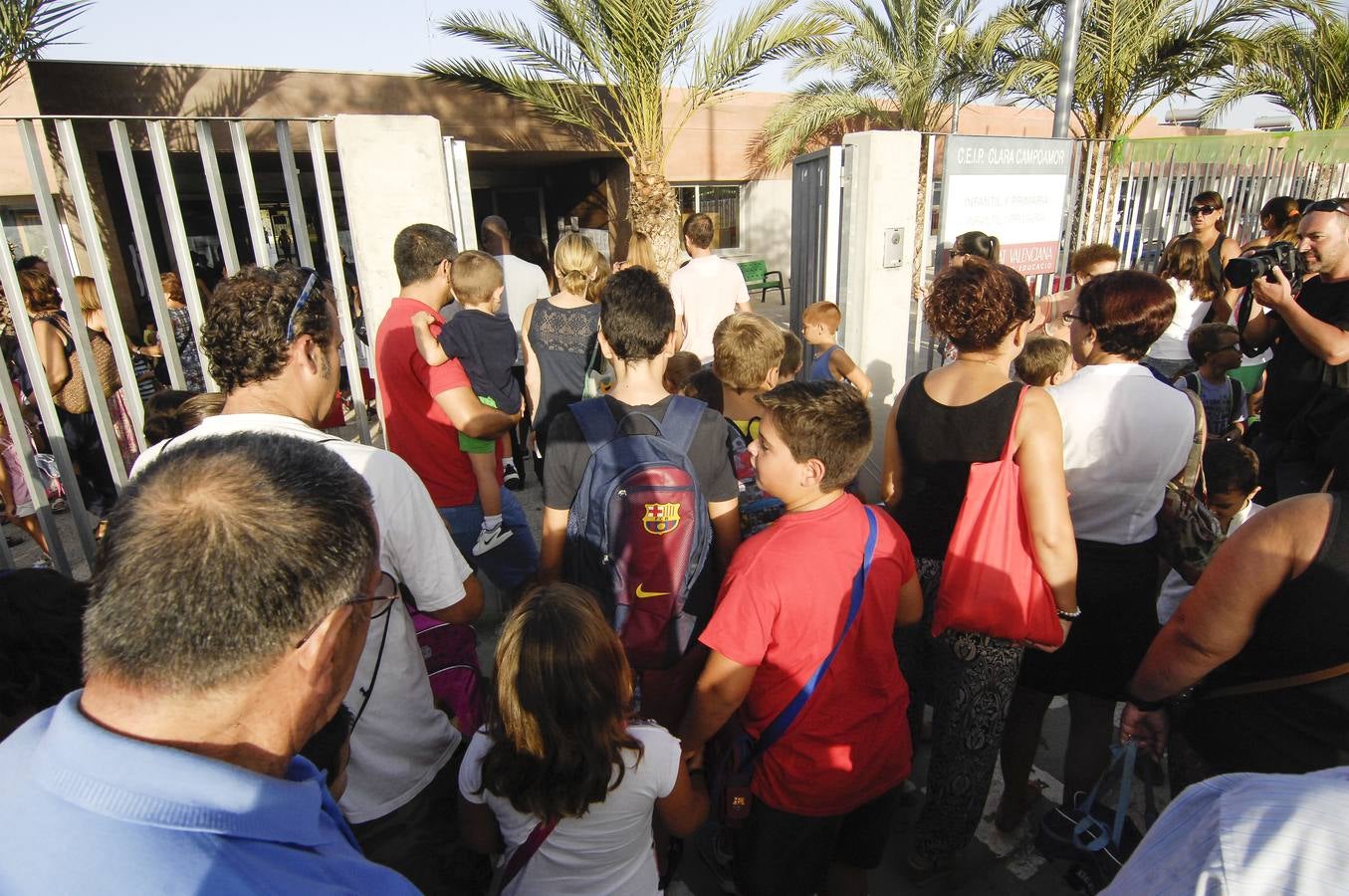 Los alumnos ilicitanos comienzan las clases