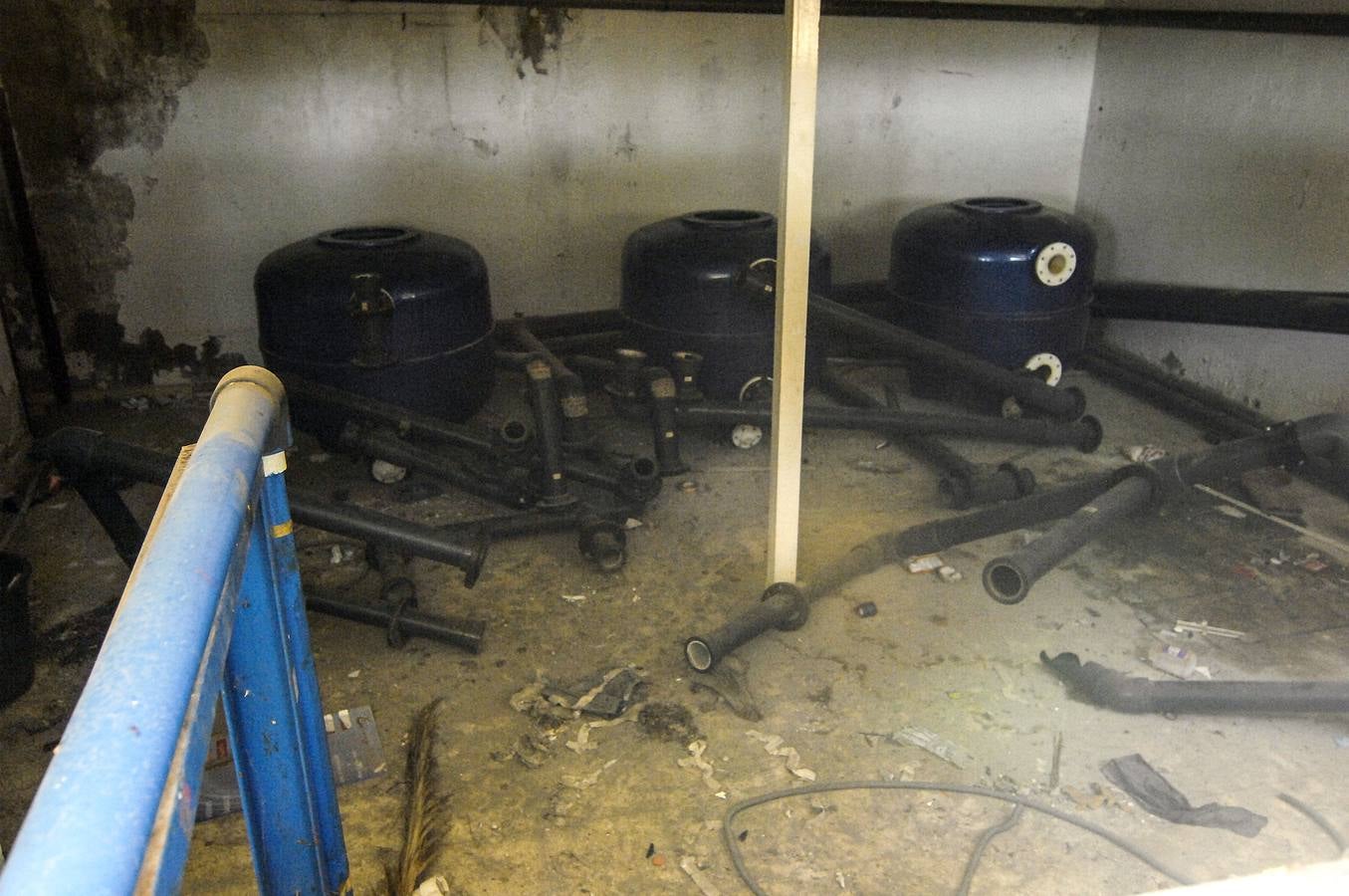 La piscina abandonada de los Palmerales