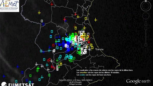 Los rayos en la provincia de Valencia. Imagen de AEMET de las 21:10 horas.