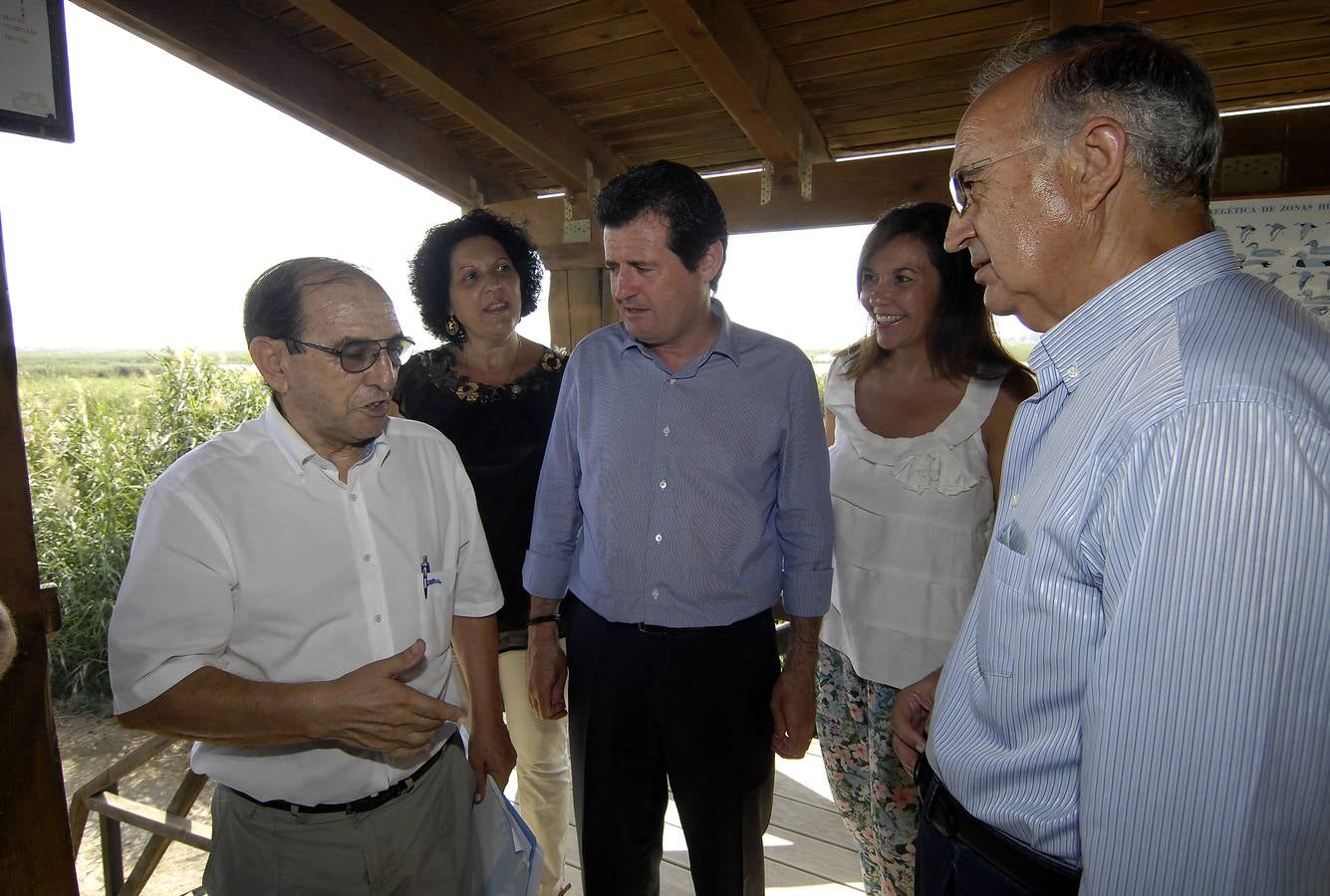 Reunión de los regantes con Císcar en el Parque Natural de El Hondo