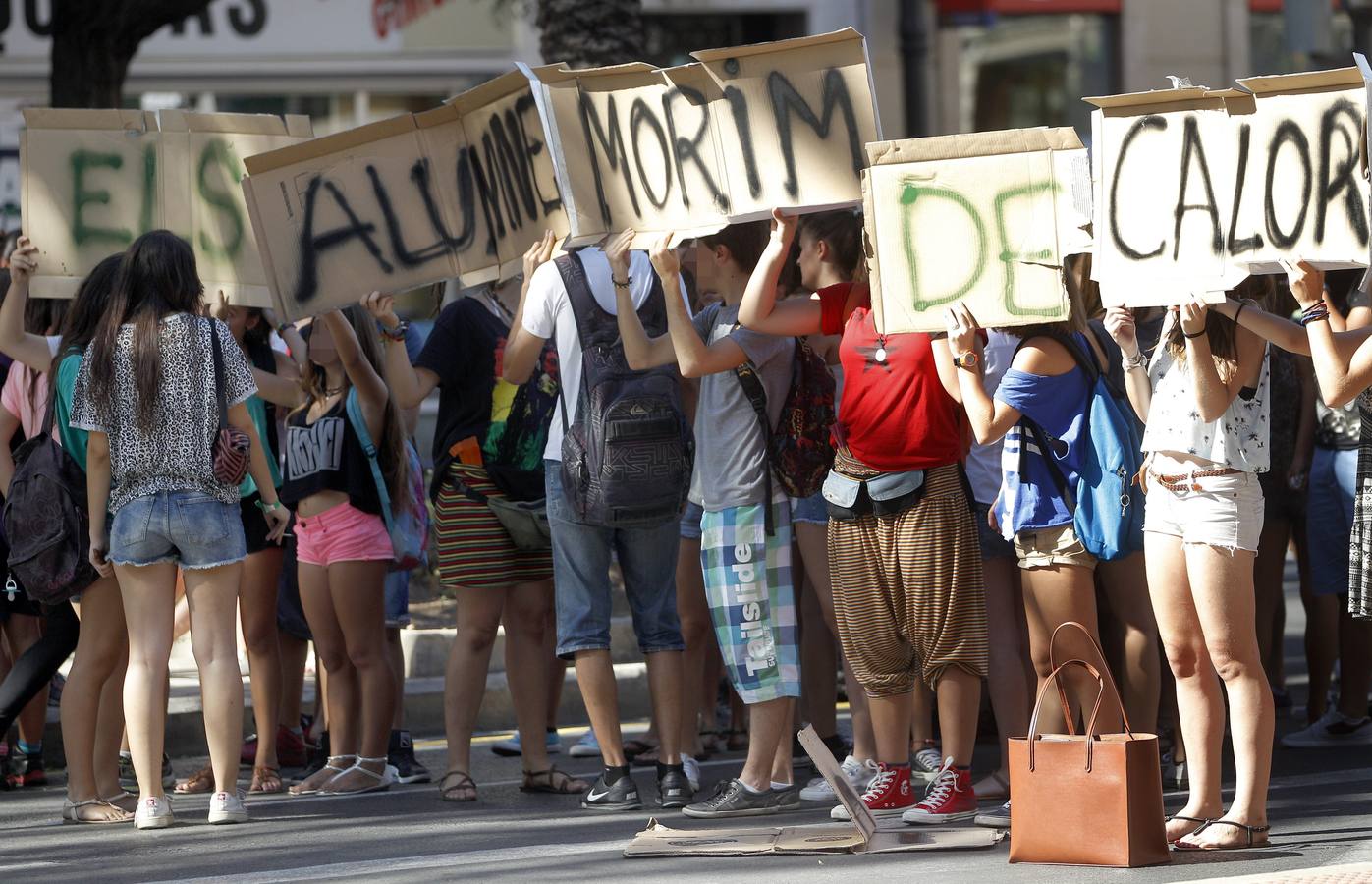 Motín en las aulas por el calor