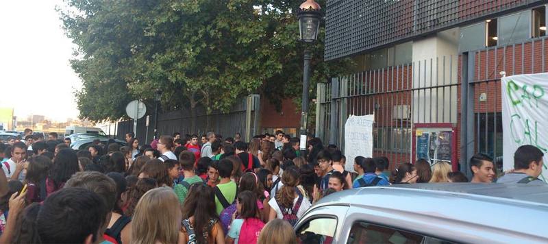 Protesta en el IES de Tavernes Blanques. 