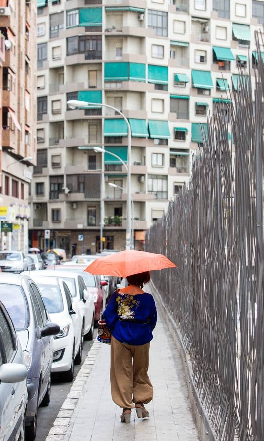 La lluvia se deja ver en Alicante