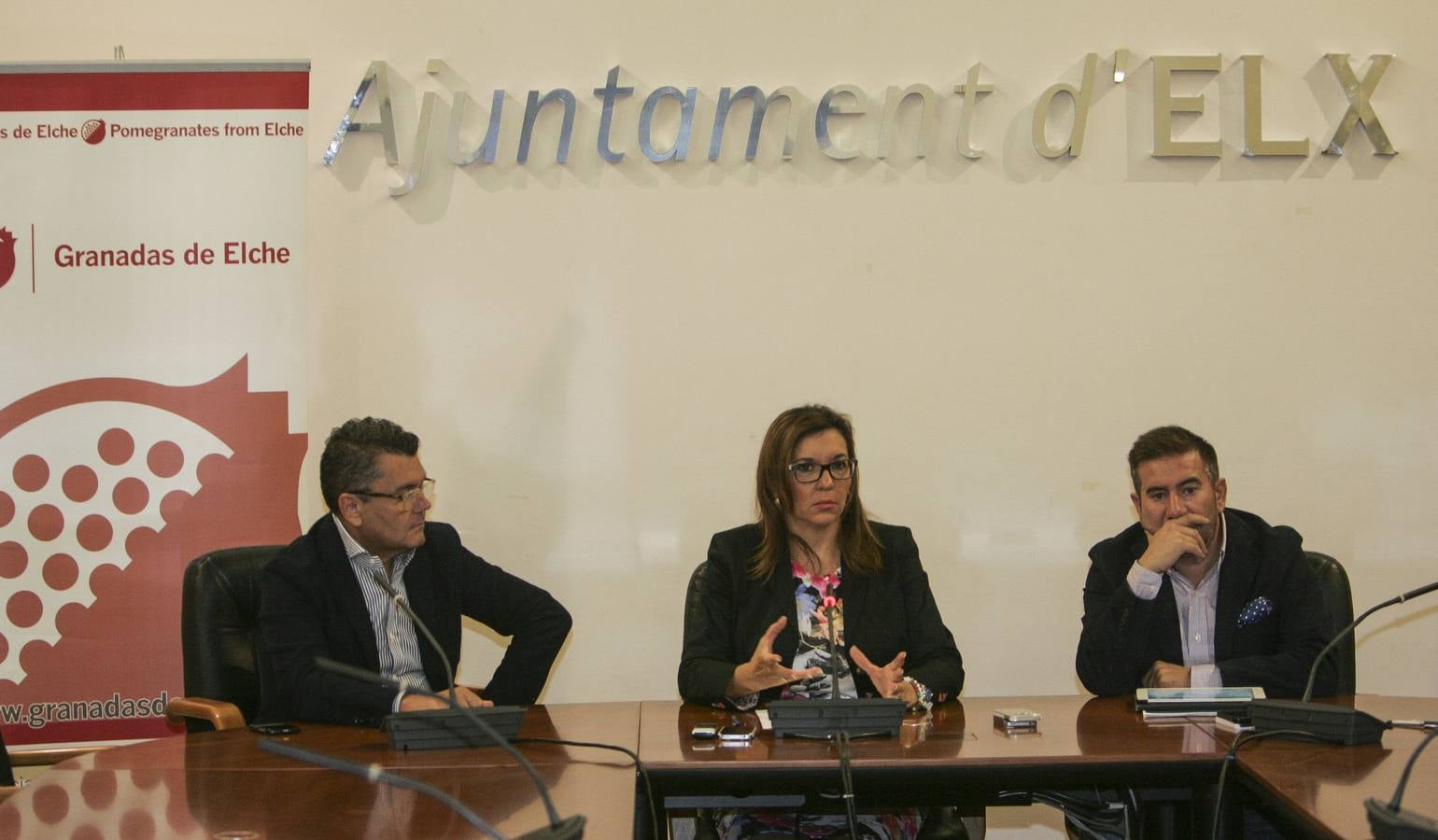 Acuerdo firmado entre el Ayuntamiento y la granada mollar